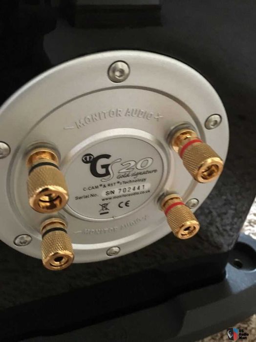 Monitor Audio Gold GS 20 Signature (preto piano)