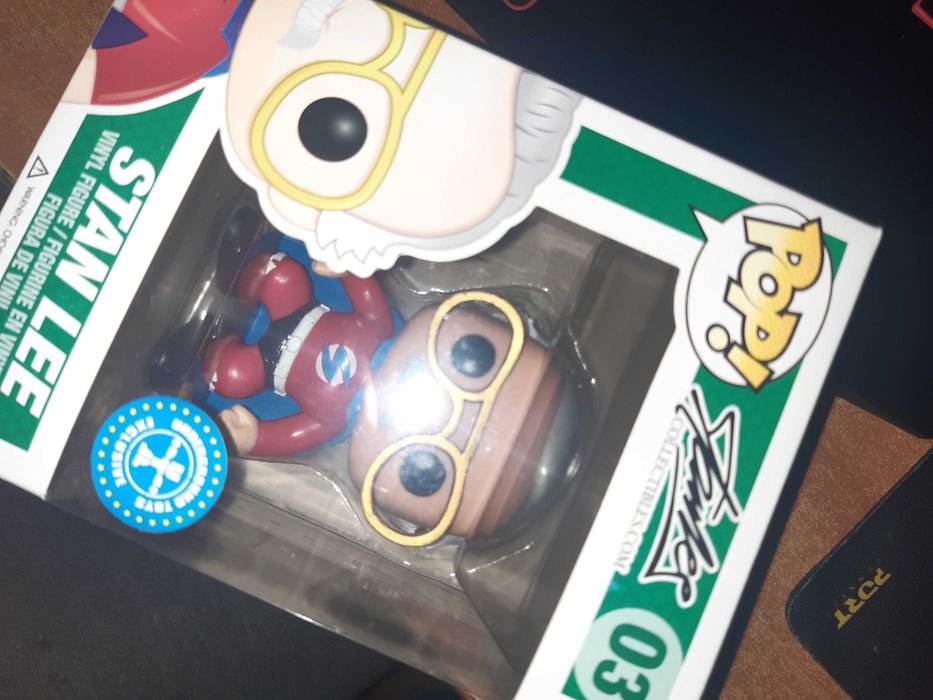 Funko Pop DeadPool e Stan Lee Marvel como novos