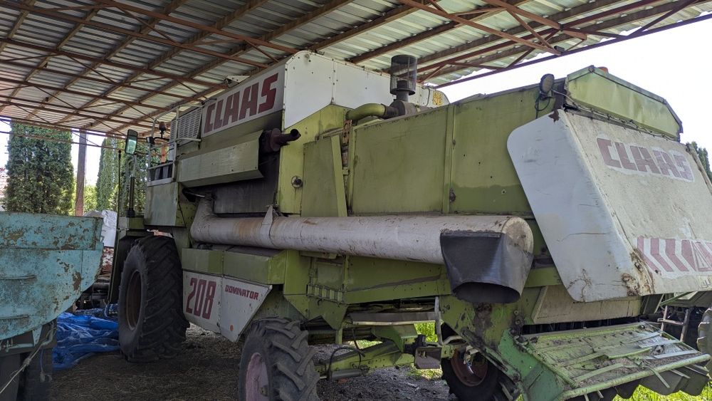 Комбайн  claas  mega 208 dominatоr