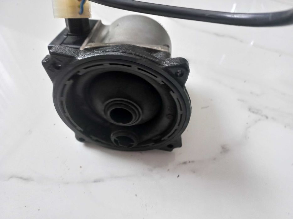 Orginalna Pompa Obiegowa Grundfos Viessmann VIUP-40/60 z korpusem