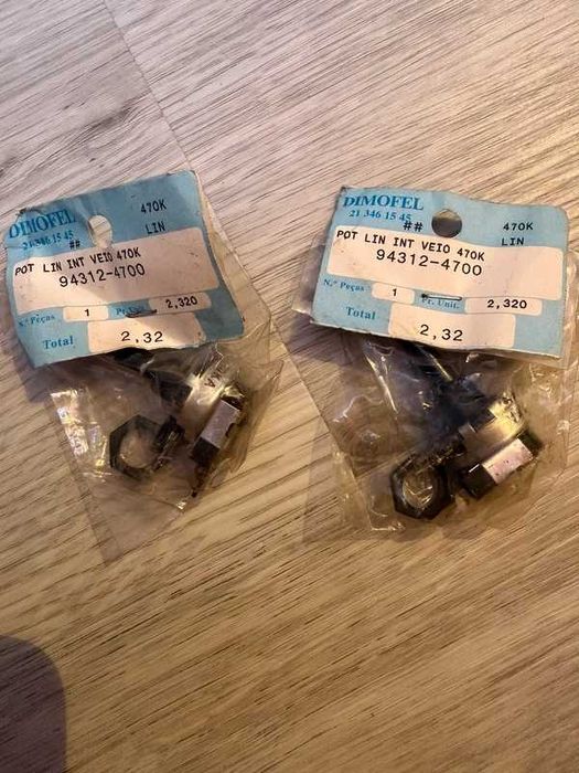 Pack 2 Potenciómetros Lineares 470K com Interruptor (Novos NOS)