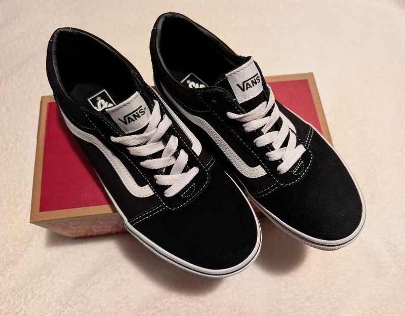 Vans Ward Black/White - NOVAS