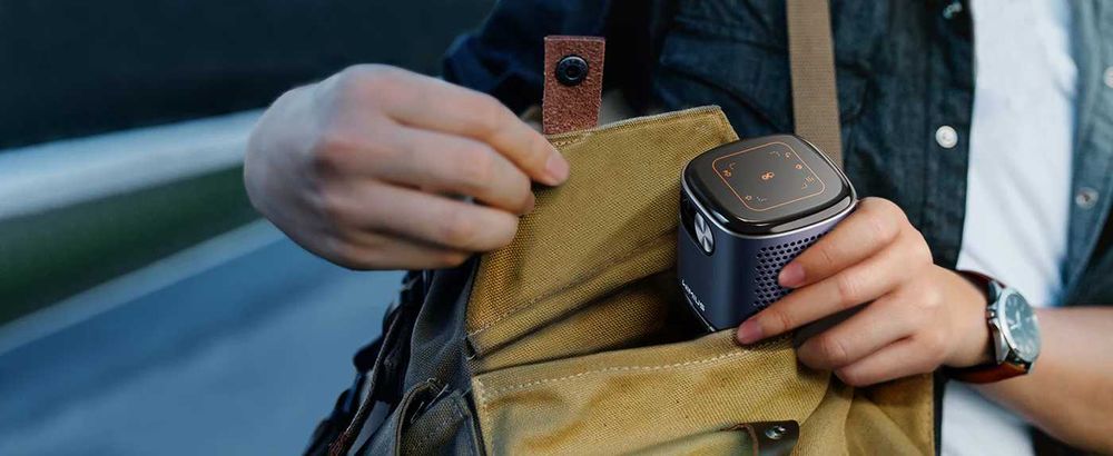 Mini Projector DLP, Android TV WiFi Bluetooth, Full HD 1080P WiMiUS64168937646723124