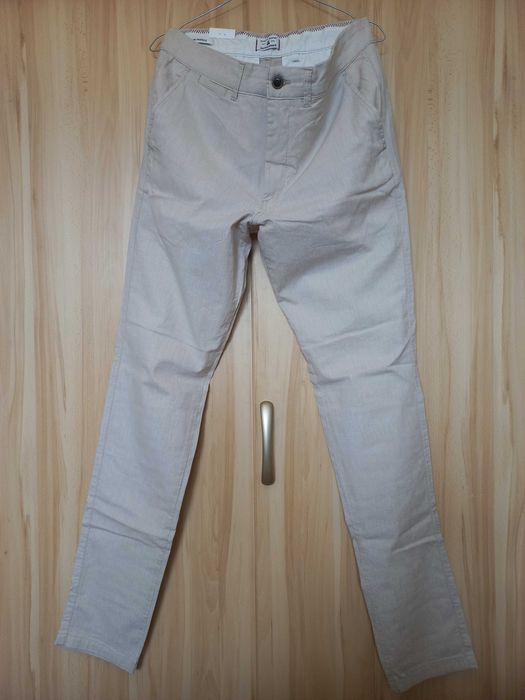 [Nowe z metką] Męskie kremowe spodnie chino Jack & Jones W32 L34