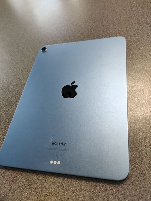 W2//Apple/ iPad Air 5gen Wi-Fi 64GB