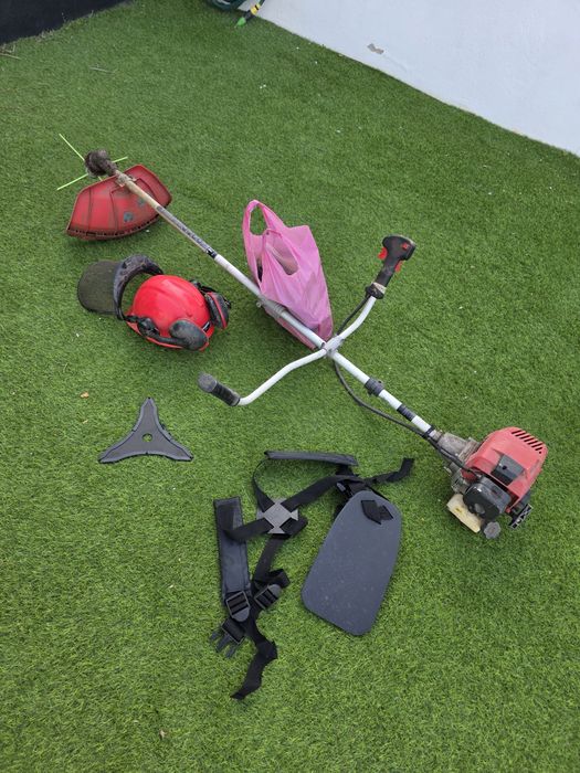 Roçadora Einhell com acessórios