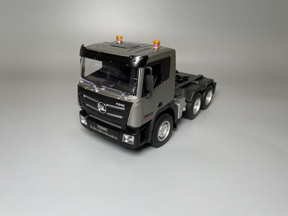 Радиоуправляемая машинка на радиоуправлении на радіокеруванні грузовик