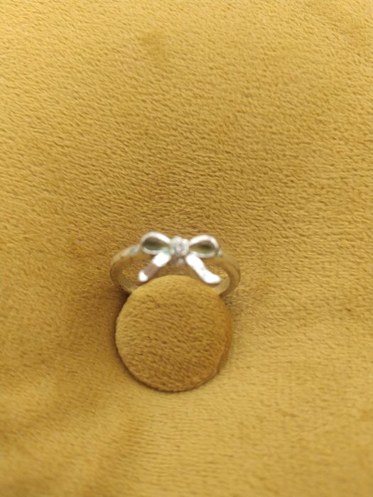 Pierścionek kokarda