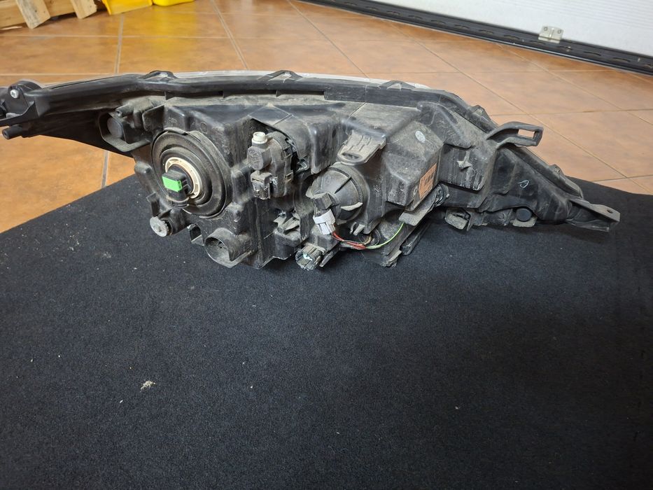 Lampa przód lewa Nissan Qashqai