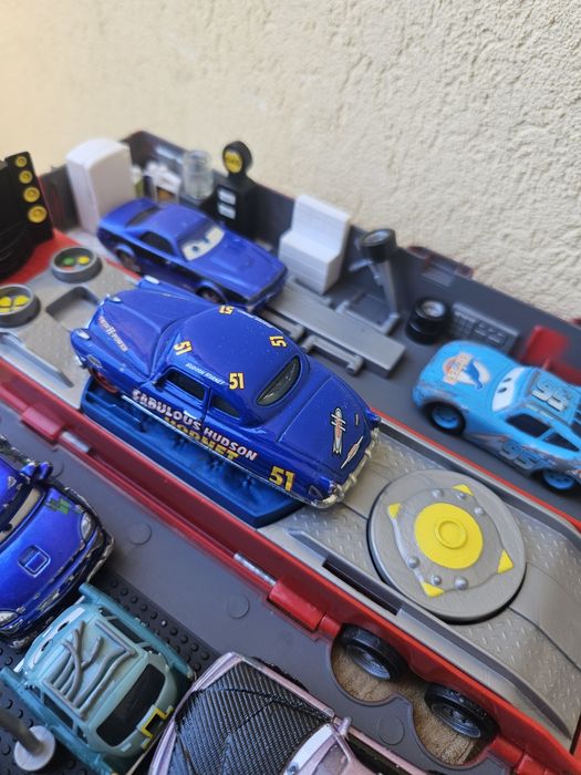 Disney Pixar Cars Mack Super Track Playset + Diecast Cars Lot