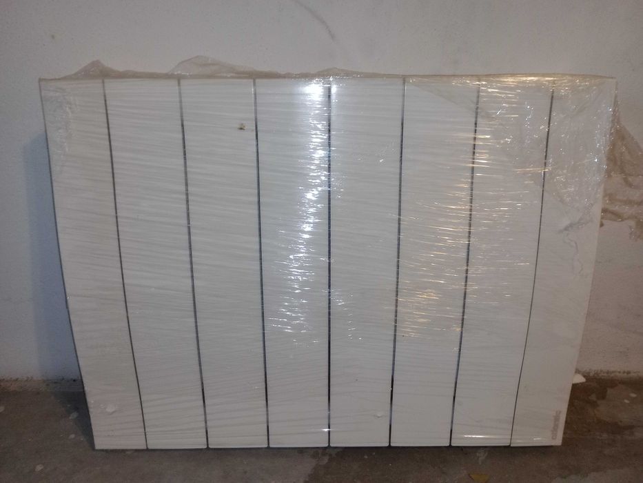 Aquecedor a fluido para fixar 1100 watts