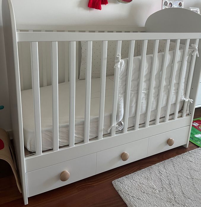Berço c/gavetão branco e colchão 60x120 cm