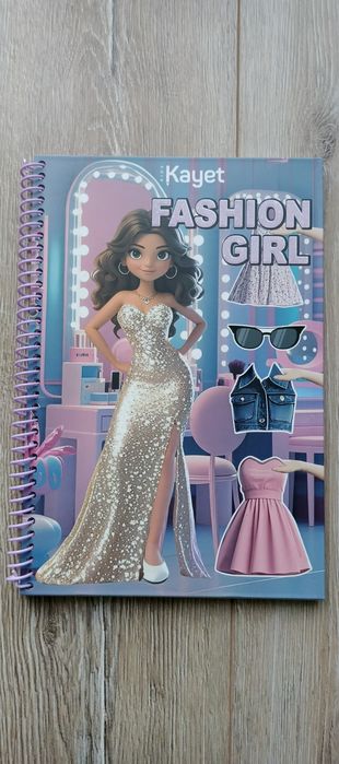 Nowa duża książka kreatywna Dress Me Fasion Girl Kayet z naklejkami