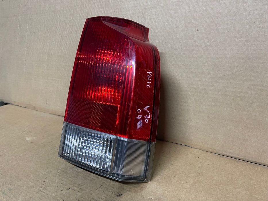 FAROLIM TRAS DIREITO VOLVO V70 T5 ANO 2004 ORIGINAL