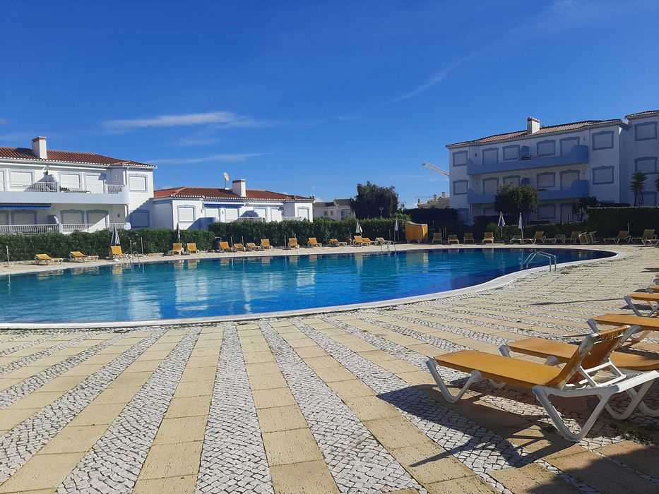 Moradia t3, piscina e jacuzzi, , 5 min praia da rocha