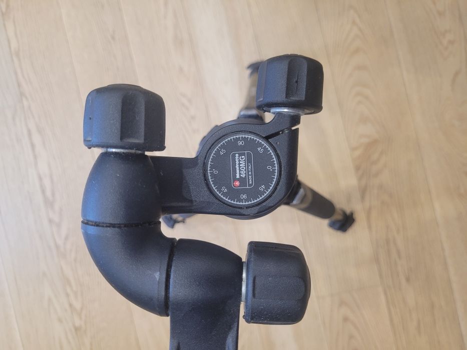 Штатив Manfrotto 190XPROB + голова manfrotto 460MG