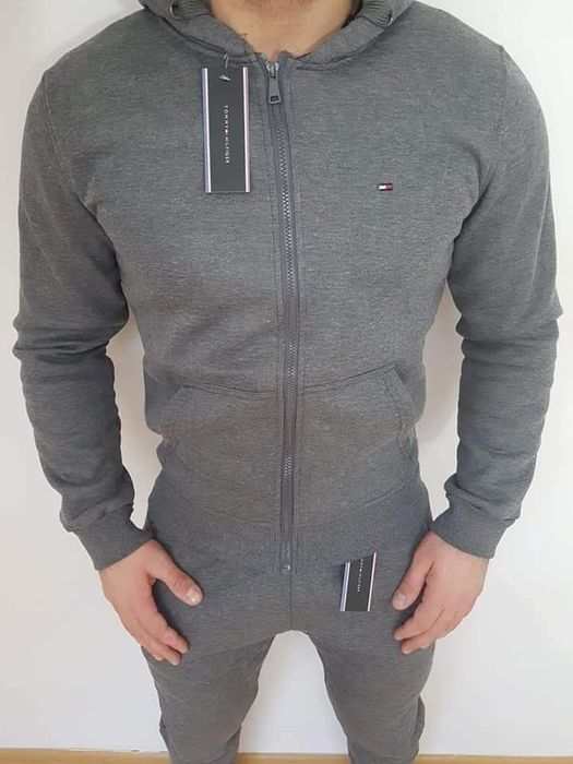 męskie bluzy …….