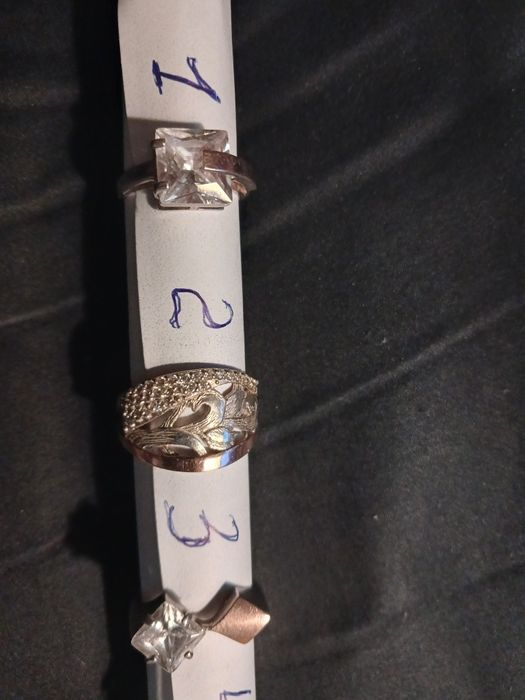 Серебро  кольца  бу размер  17 ,18,19