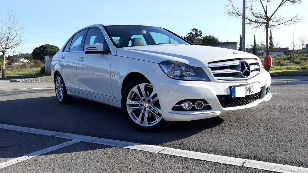 Mercedes C220 AvantGarde Nacional