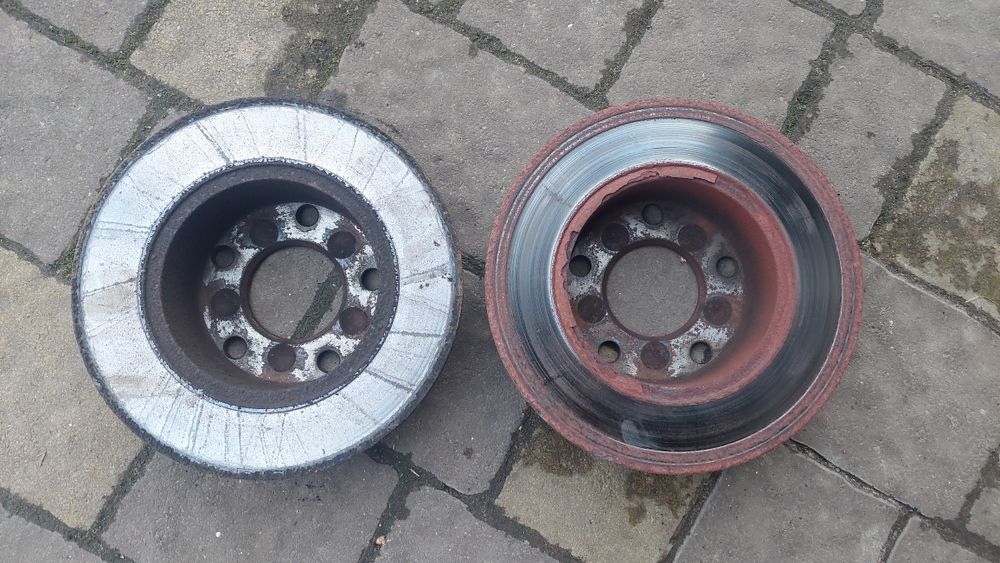 Гальмівні бліни для пассат б5