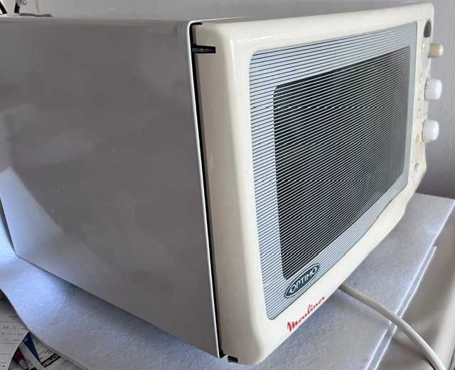 Microondas Moulinex com grelhador