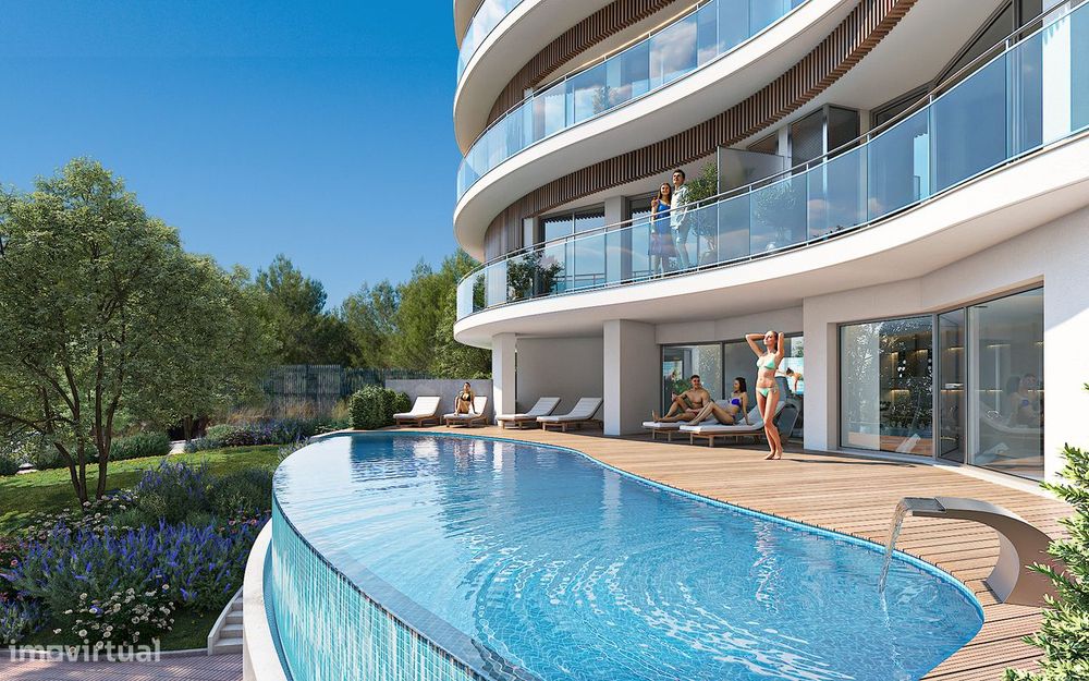 T1 em condomínio com VISTA piscina, jardim e ginásio