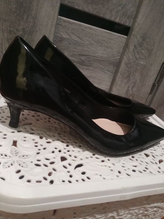 Туфлі лакові 38р.