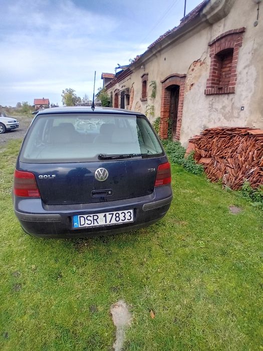 Golf IV 1,9 TDI sprzedam.