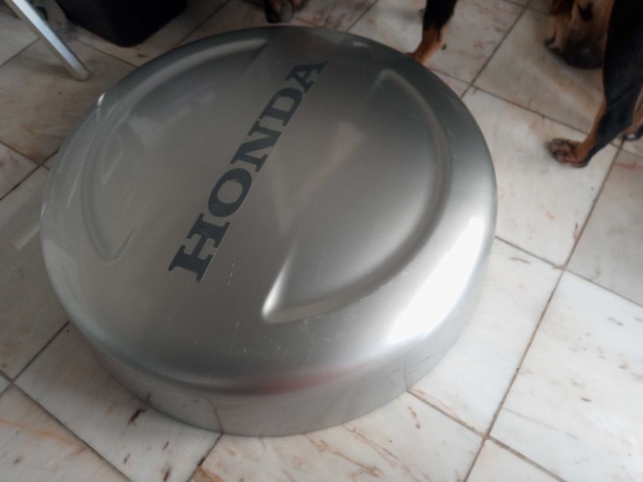 Protecçao de pneu suplente p jipe HONDA
