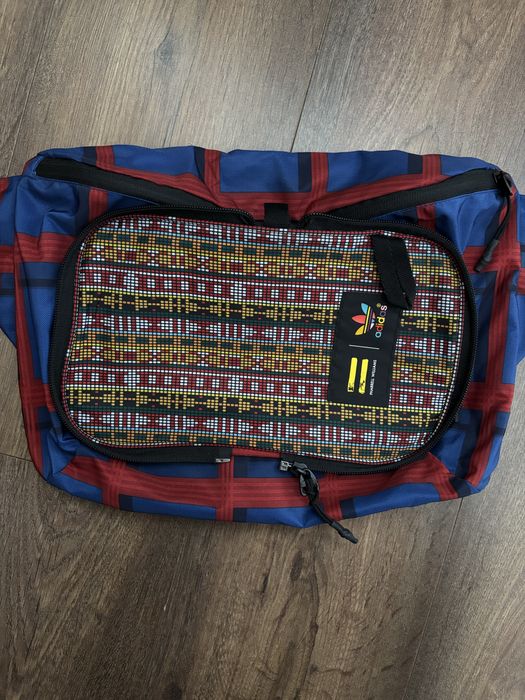 Сумка Adidas Originals x Pharrell Williams Solar Hu Bum Bag / Waistpack Crossbody Bag Original (клатч бананка сумка портфель)