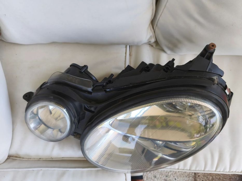 Farol esquerdo Mercedes w211 bi-xenon