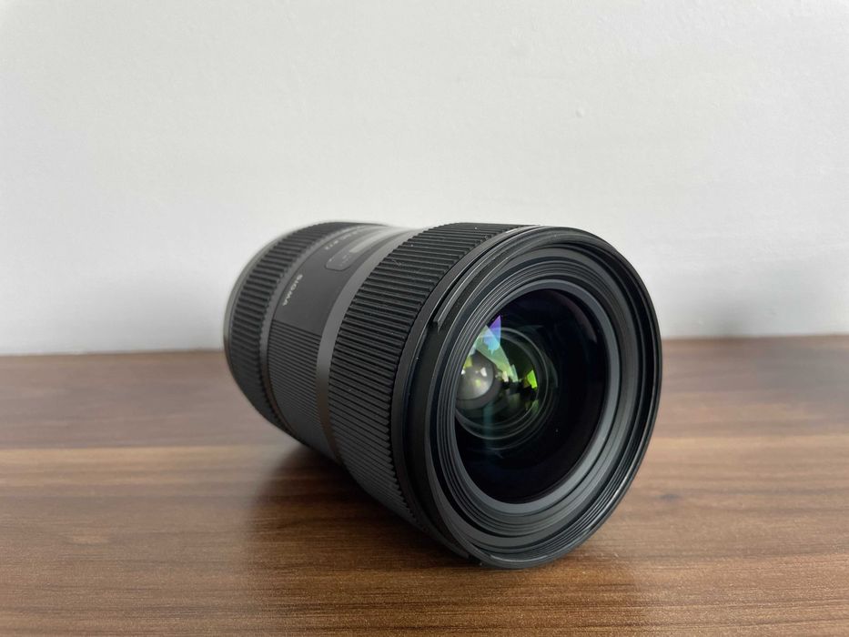 Nikon D7200 + Sigma A 18-35 mm F1.8 DC HSM/Nikon | 9,8 tys. zdjęć | + torba + 2 karty