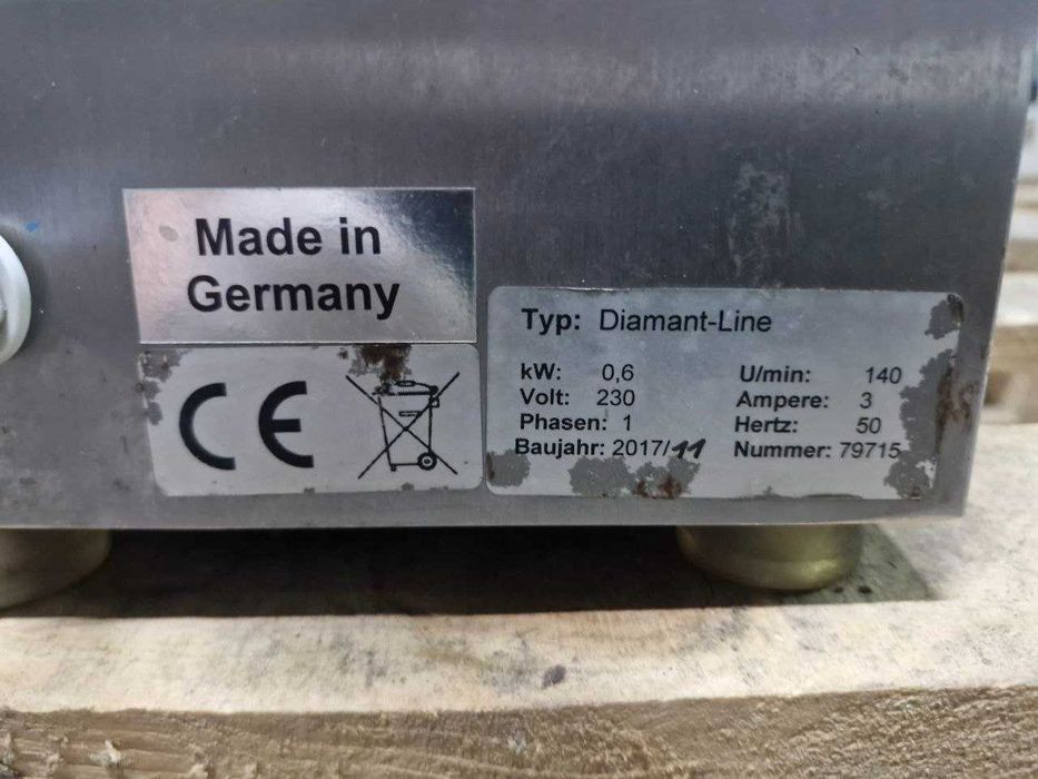 Німецька професійна м'ясорубка Weindich Diamant-Line 70 (Unger)