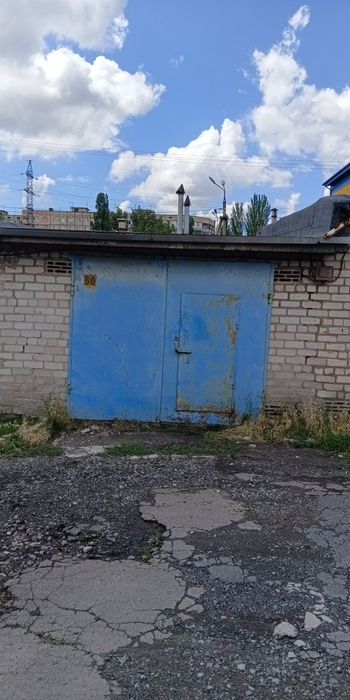Гараж 80 в ГСК Индустриальны возле БМВй