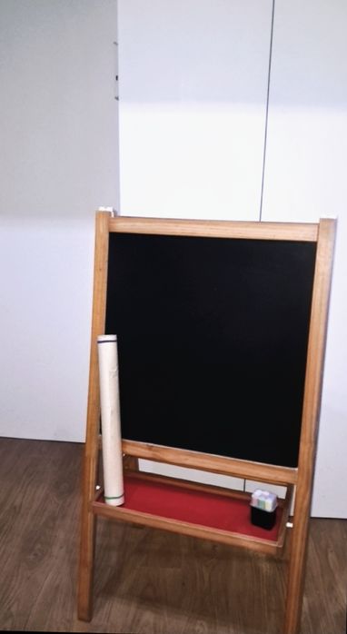 cavalete de 2 quadros (preto e branco)