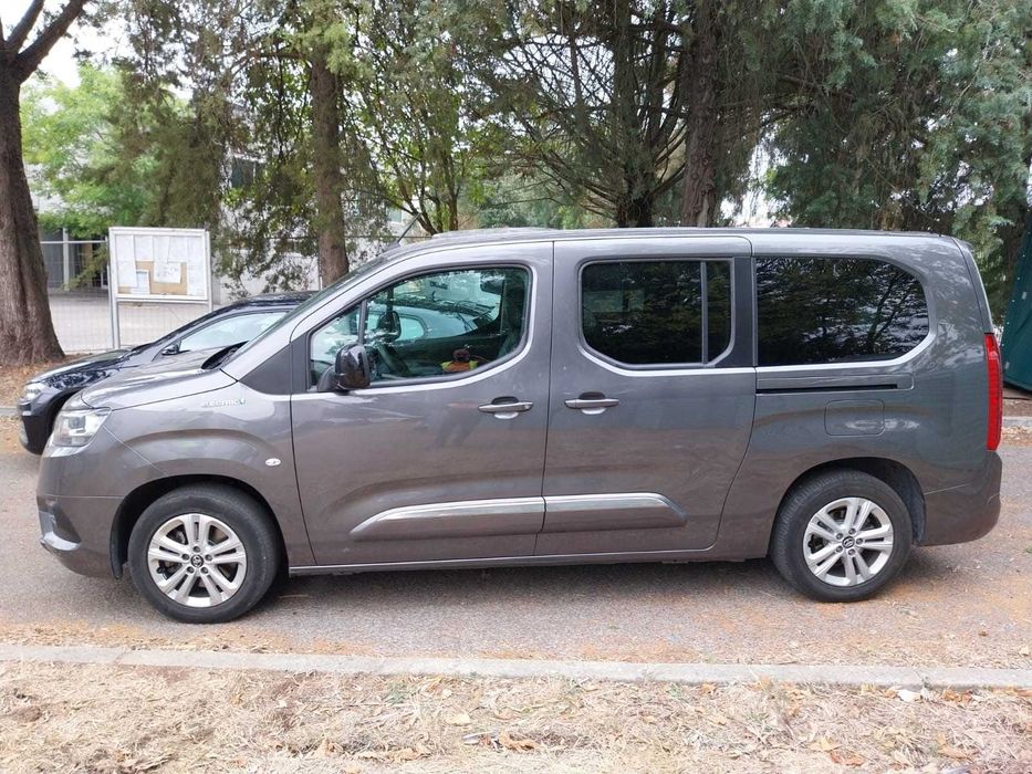 Proace City Elétrica 7 Lugares | 2022 - Toyota — photo 2