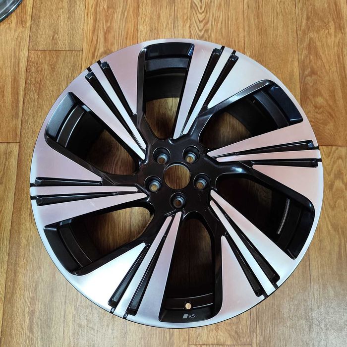 R22 9.5J ET36 оригінал AUDI Q8 SQ8 e-tron 4KE AM диск