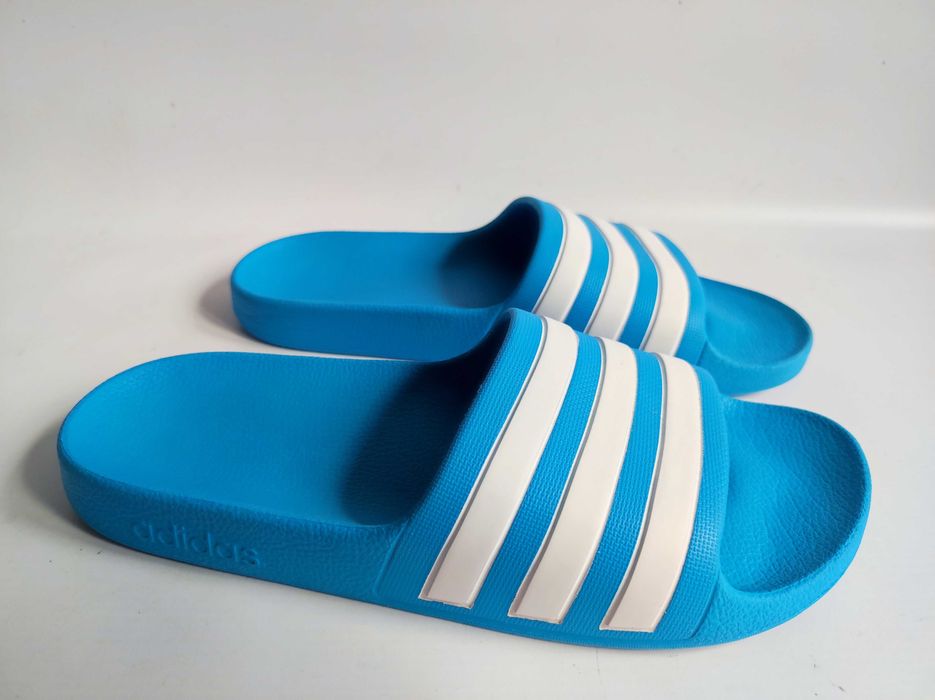 - Adidas - Klapki r. 38
