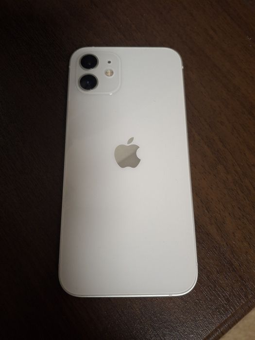 Продам іРhone 12