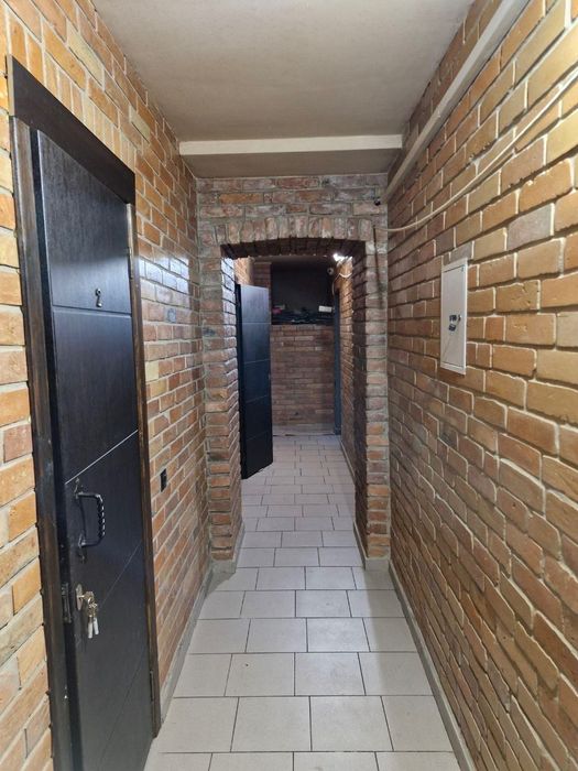 Приміщення по вул. Монастирська ( готовий бізнес)