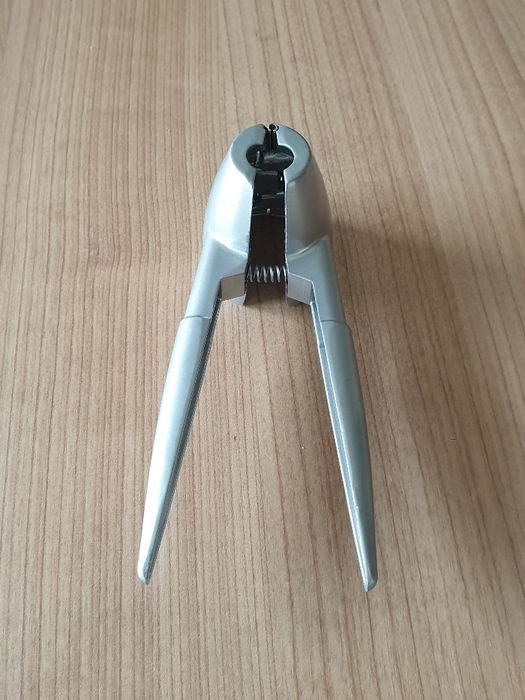 Quebra nozes multi-funções