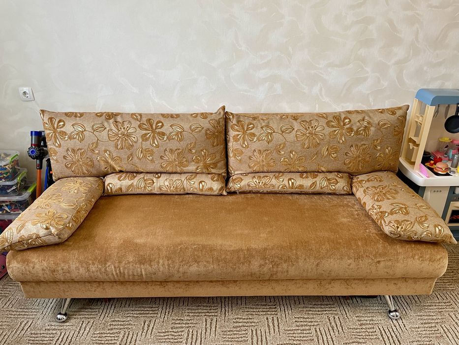 Розкладний диван-ліжко