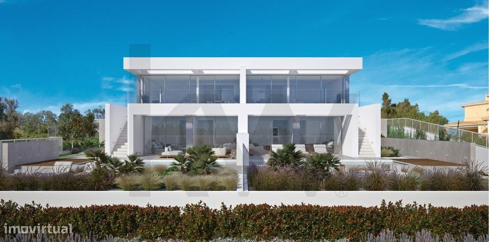 "O mar a seus pés" -Urbanização Miraluz II - Luz - Lagos