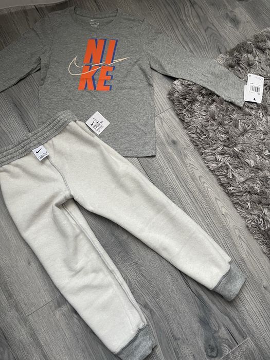 Дитячий костюм Nike, розмір на 6-7 років (116-122 см). НОВИЙ.