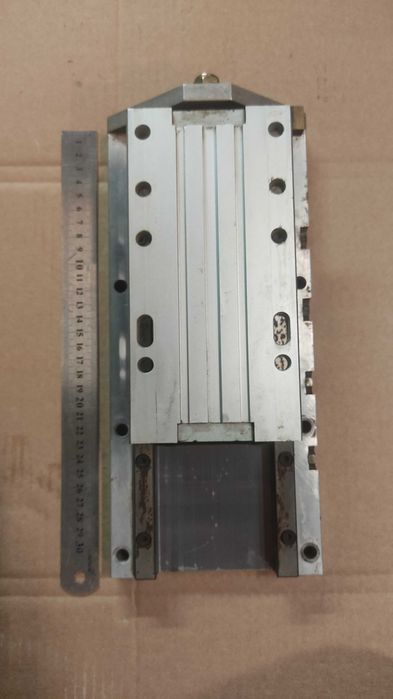 Stół przesuwny oś Z prowadnica wrzeciono HSD frezarka cnc pneumatyczny