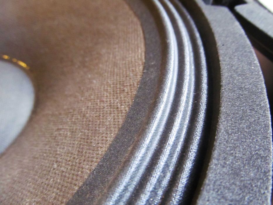 Продам динамики Peavey 12″(Пару).