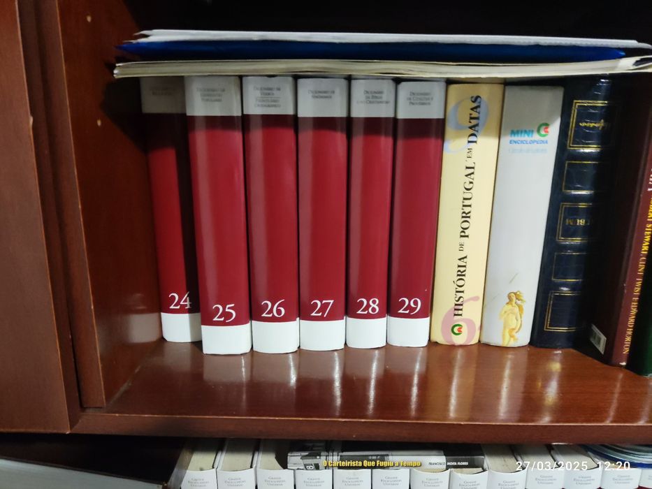 Enciclopédia universal 30 UN