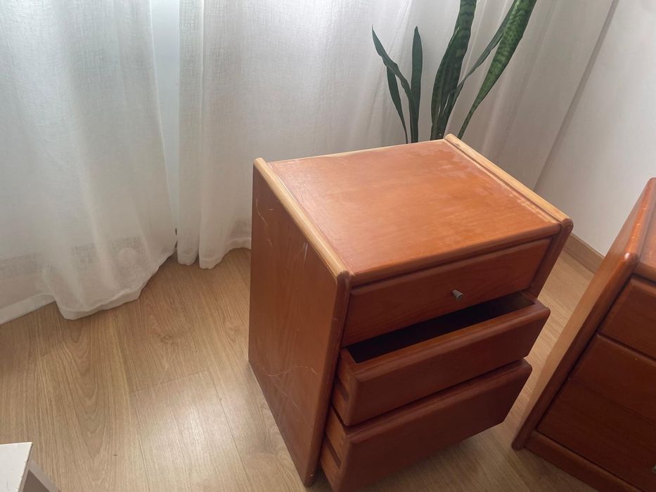 Mesa de cabeceira