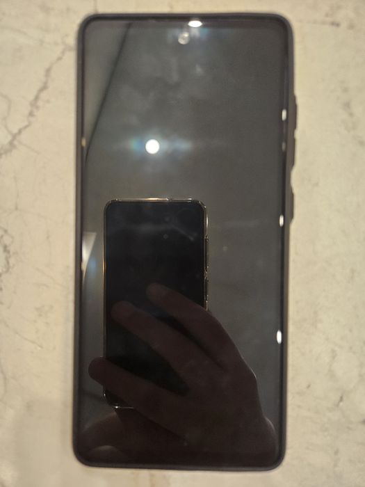 Samsung S20 FE 8/256 гб