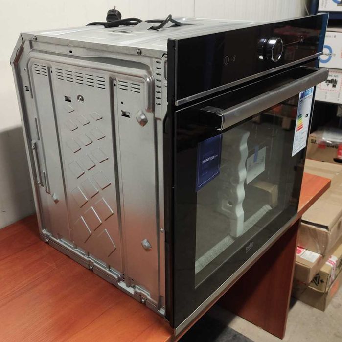 Piekarnik Beko Beyond BBIMM13400XMSWE Termoobieg AeroPerfect 23AH59
